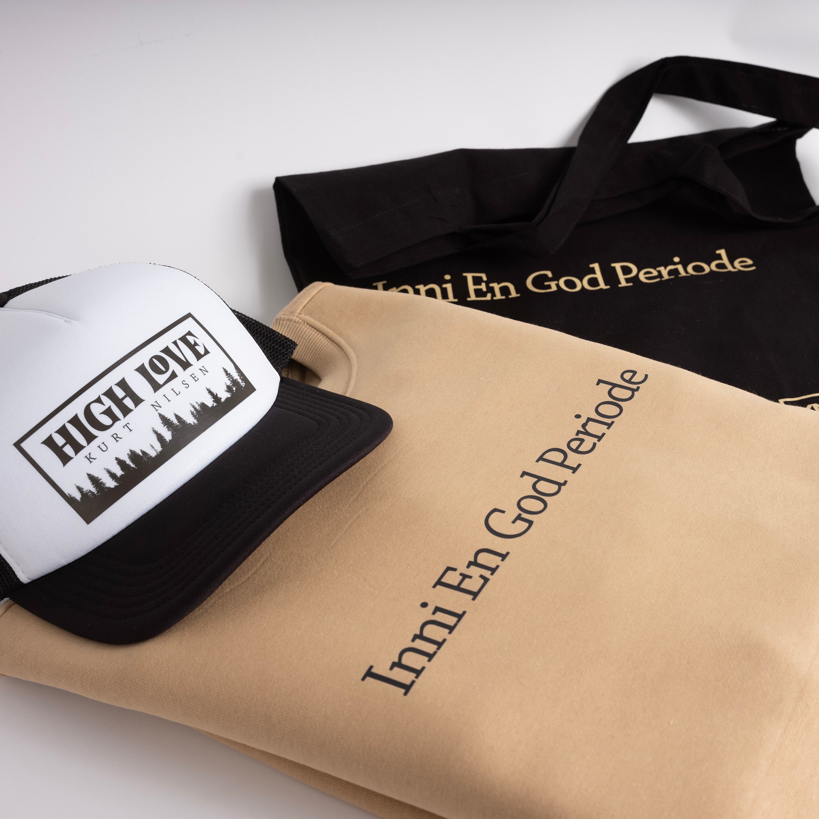 FULL PAKKE av INNI EN GOD PERIODE